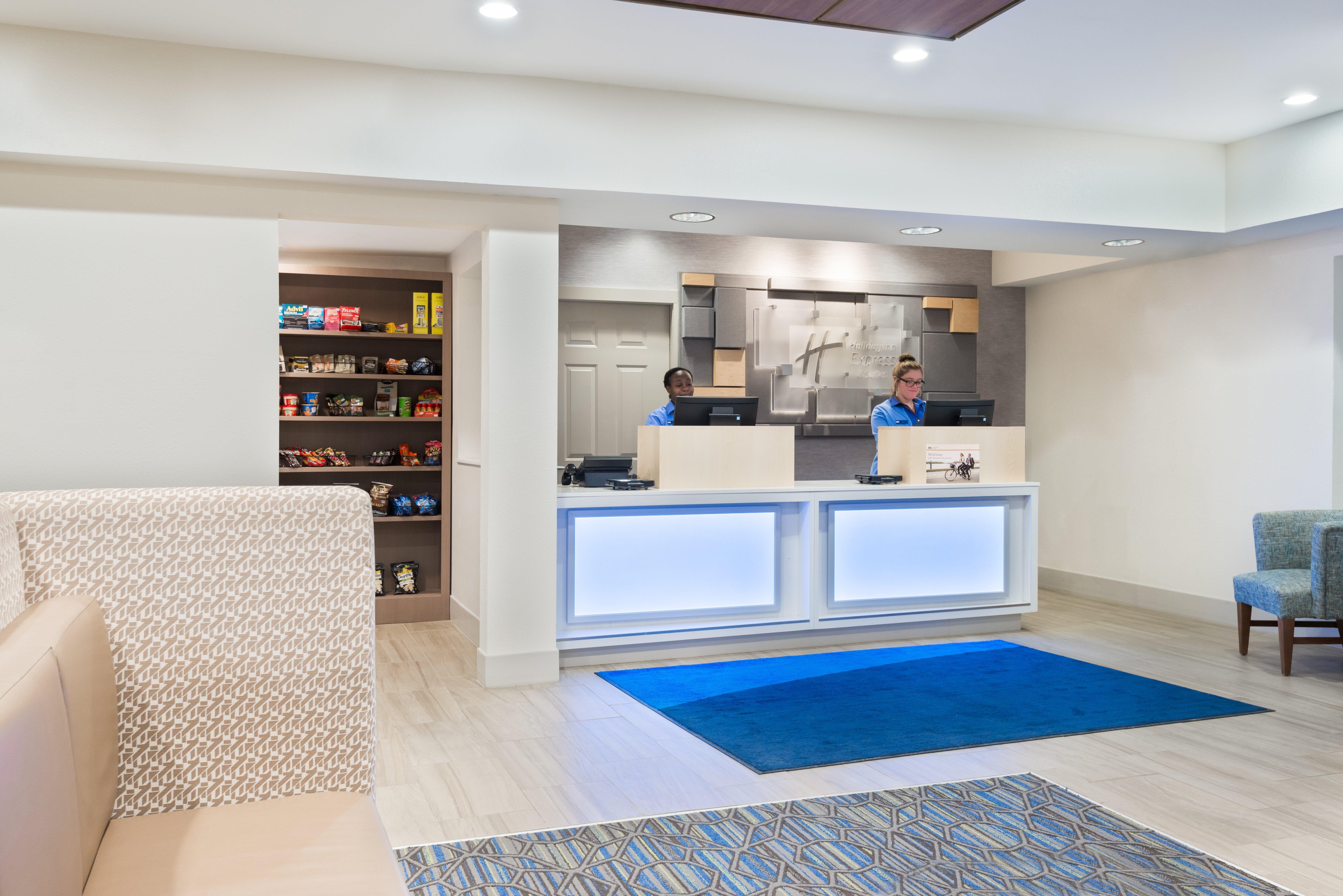 Holiday Inn Express & Suites - Columbus Airport East By Ihg Εξωτερικό φωτογραφία