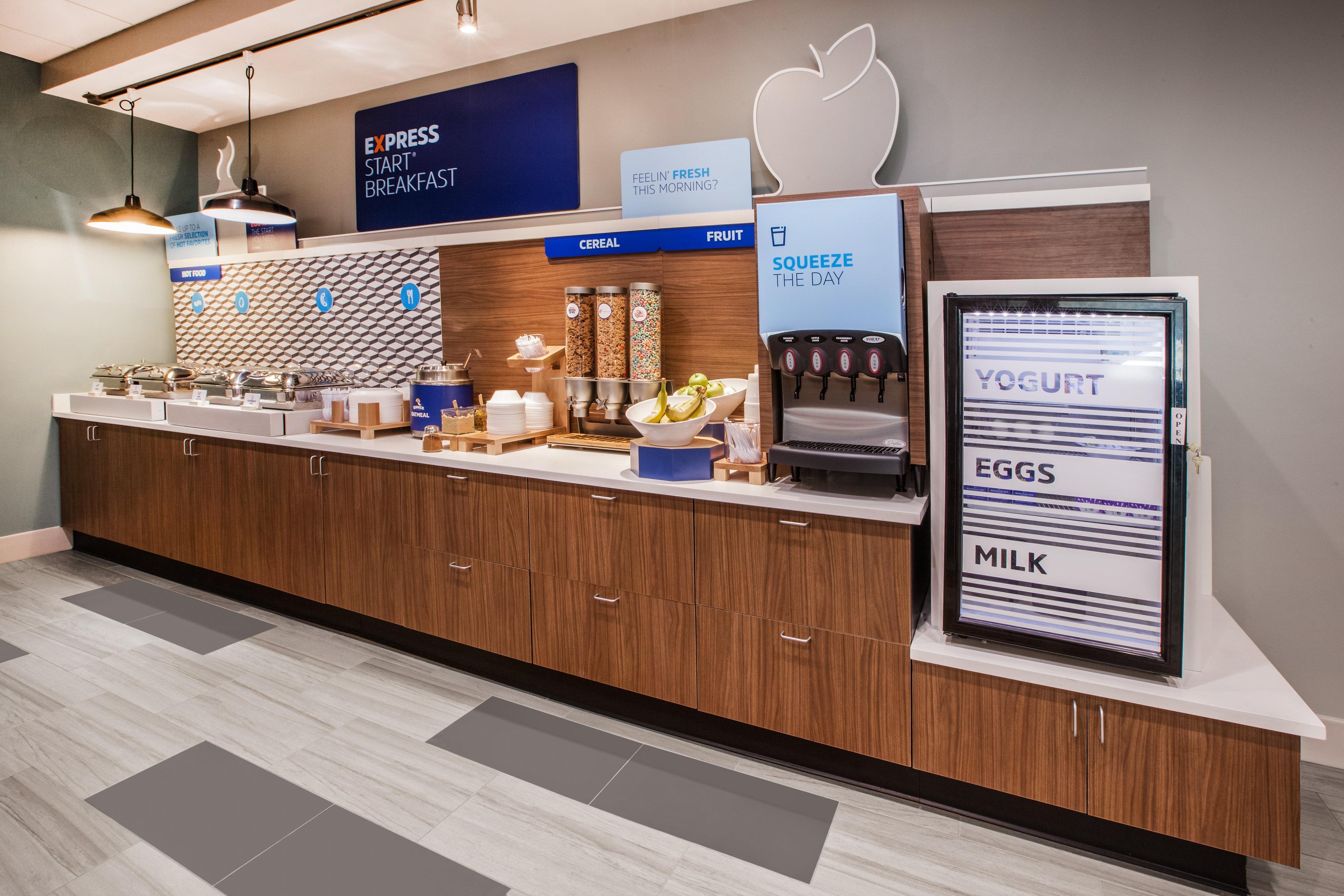 Holiday Inn Express & Suites - Columbus Airport East By Ihg Εξωτερικό φωτογραφία