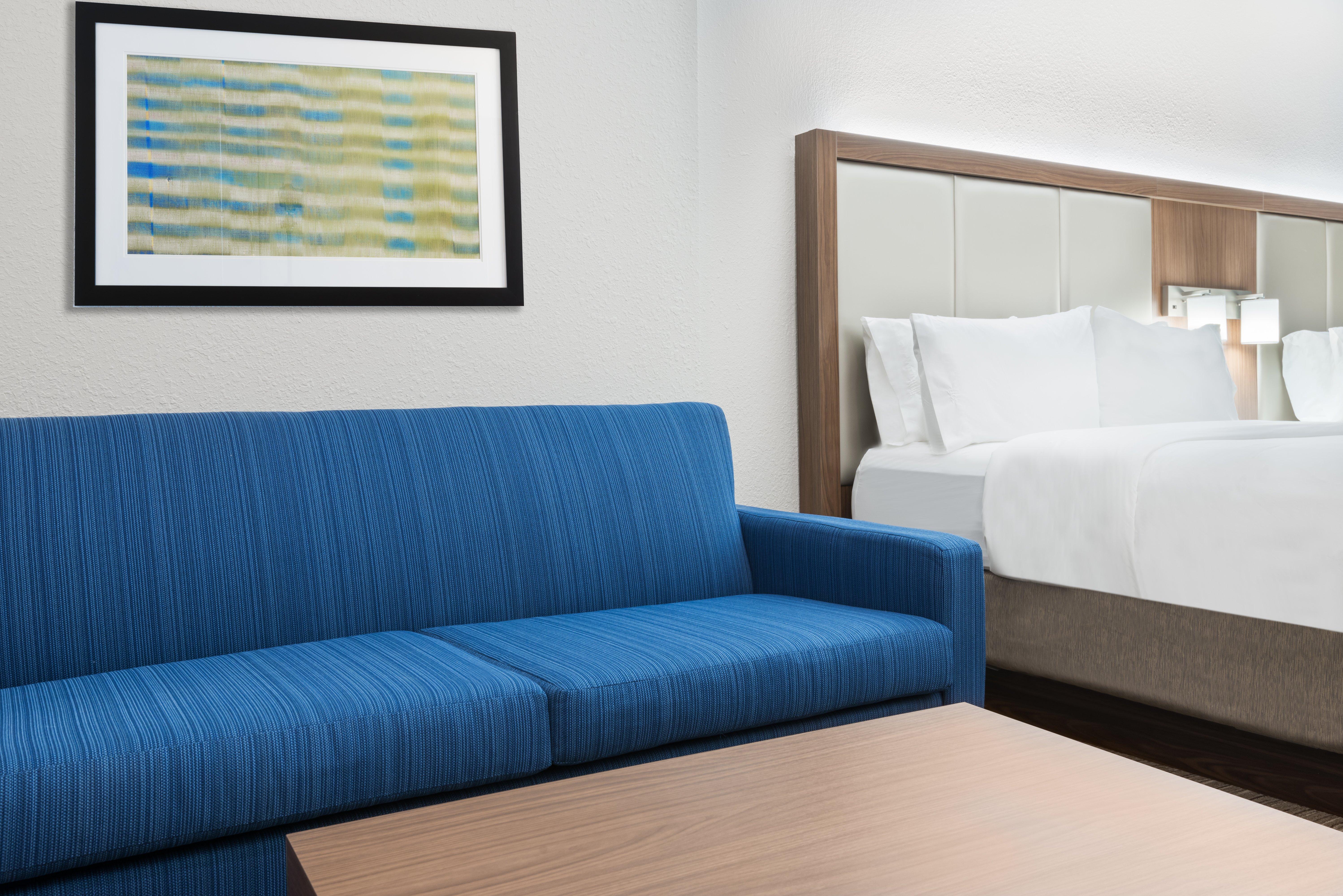Holiday Inn Express & Suites - Columbus Airport East By Ihg Εξωτερικό φωτογραφία