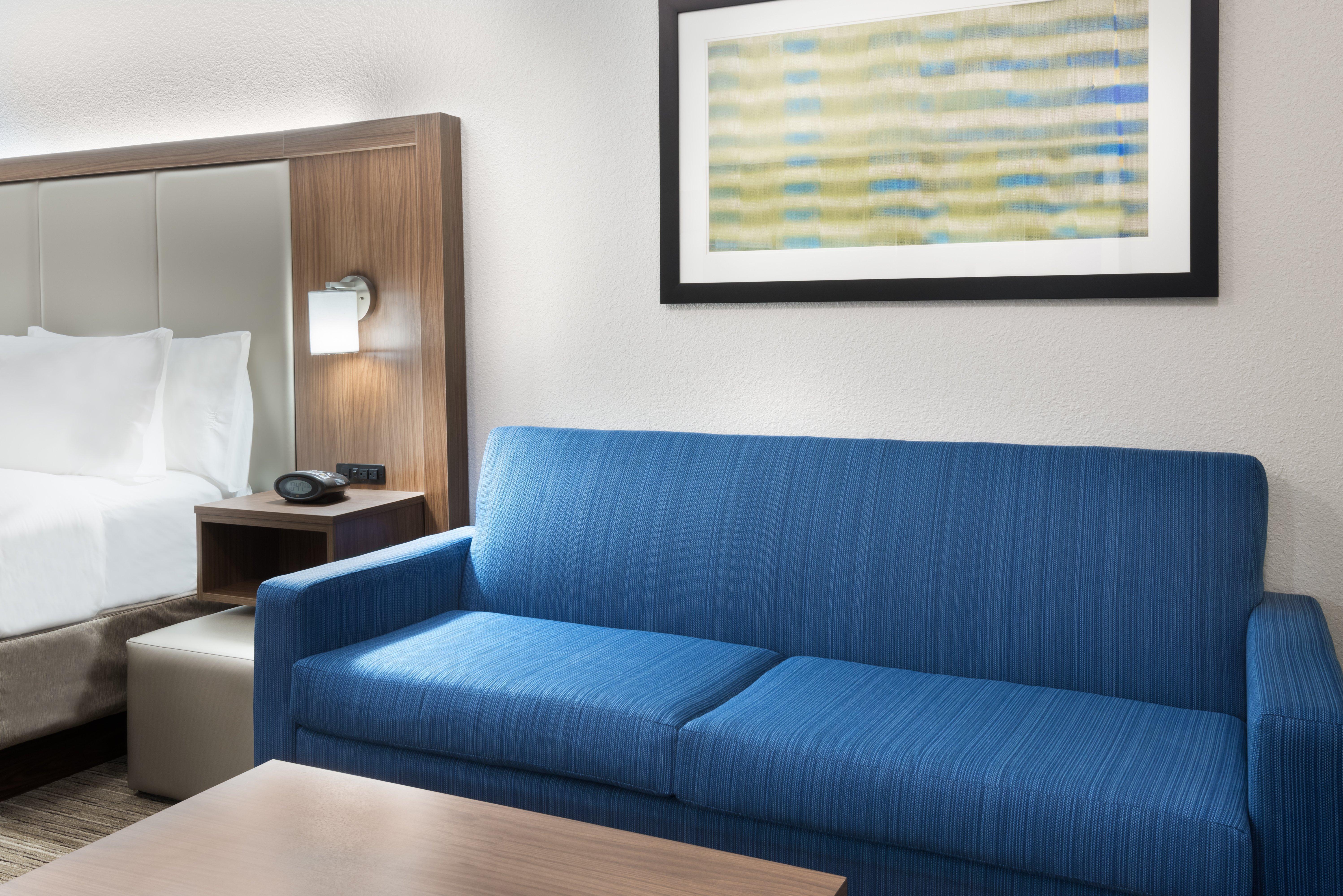 Holiday Inn Express & Suites - Columbus Airport East By Ihg Εξωτερικό φωτογραφία
