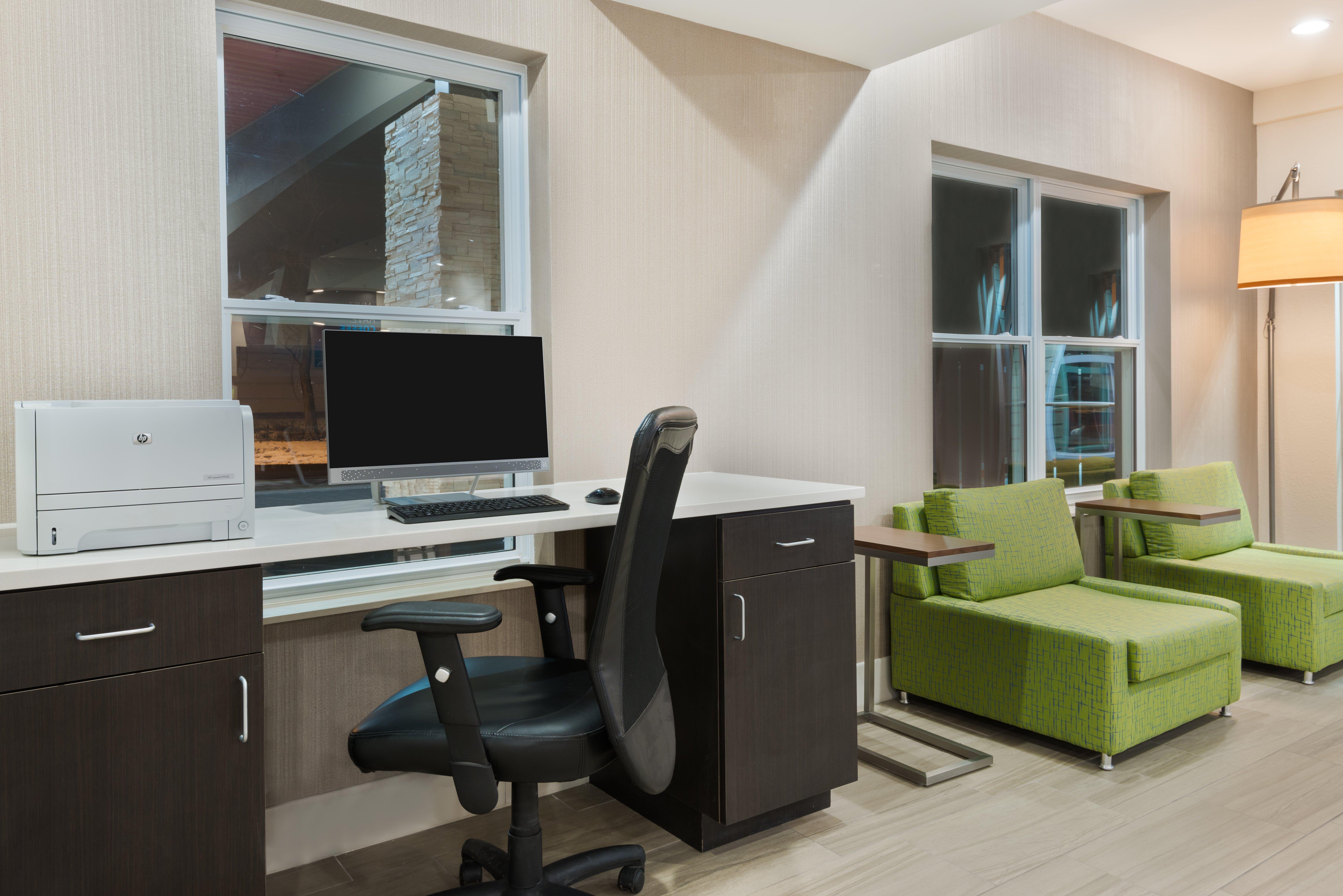 Holiday Inn Express & Suites - Columbus Airport East By Ihg Εξωτερικό φωτογραφία