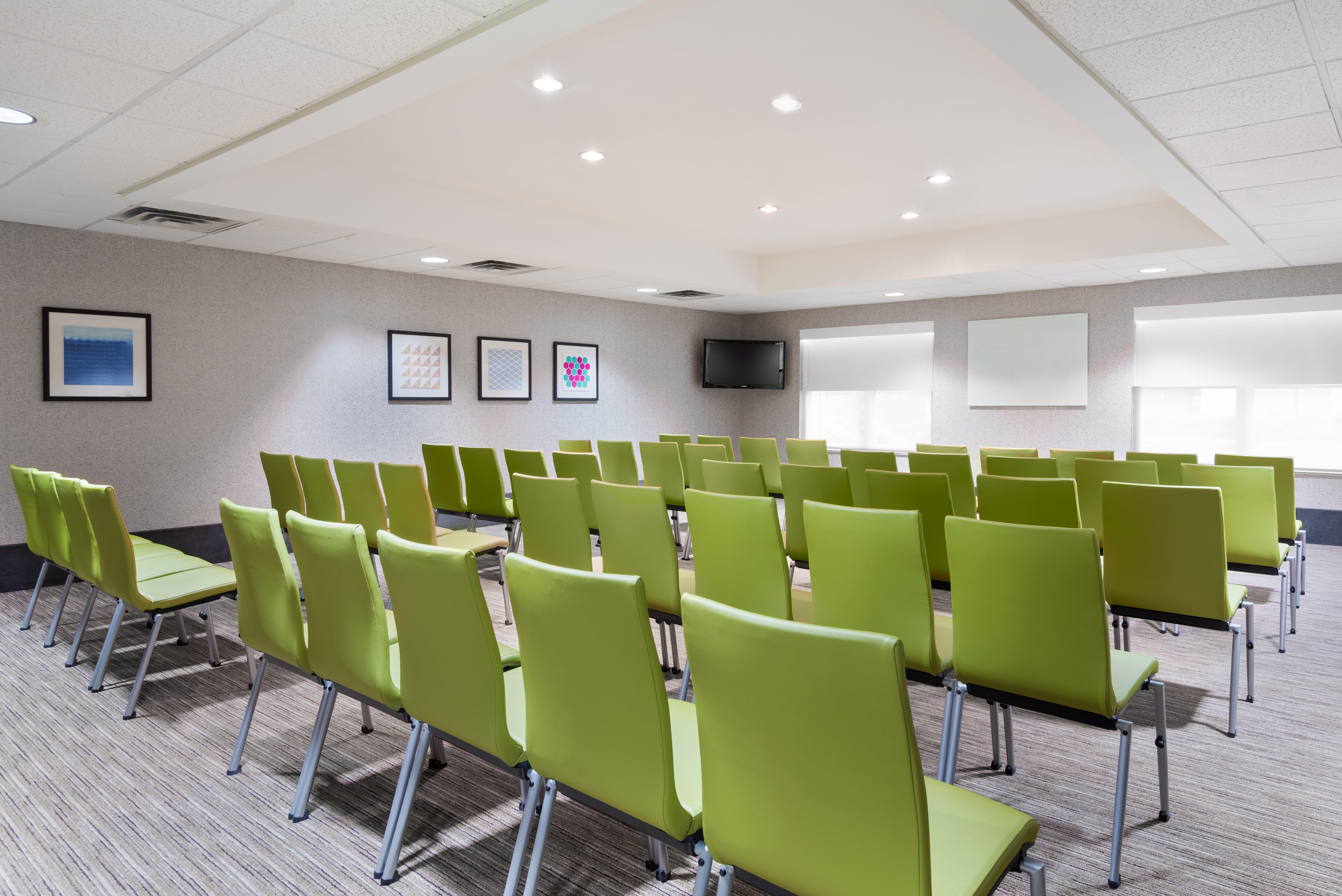 Holiday Inn Express & Suites - Columbus Airport East By Ihg Εξωτερικό φωτογραφία