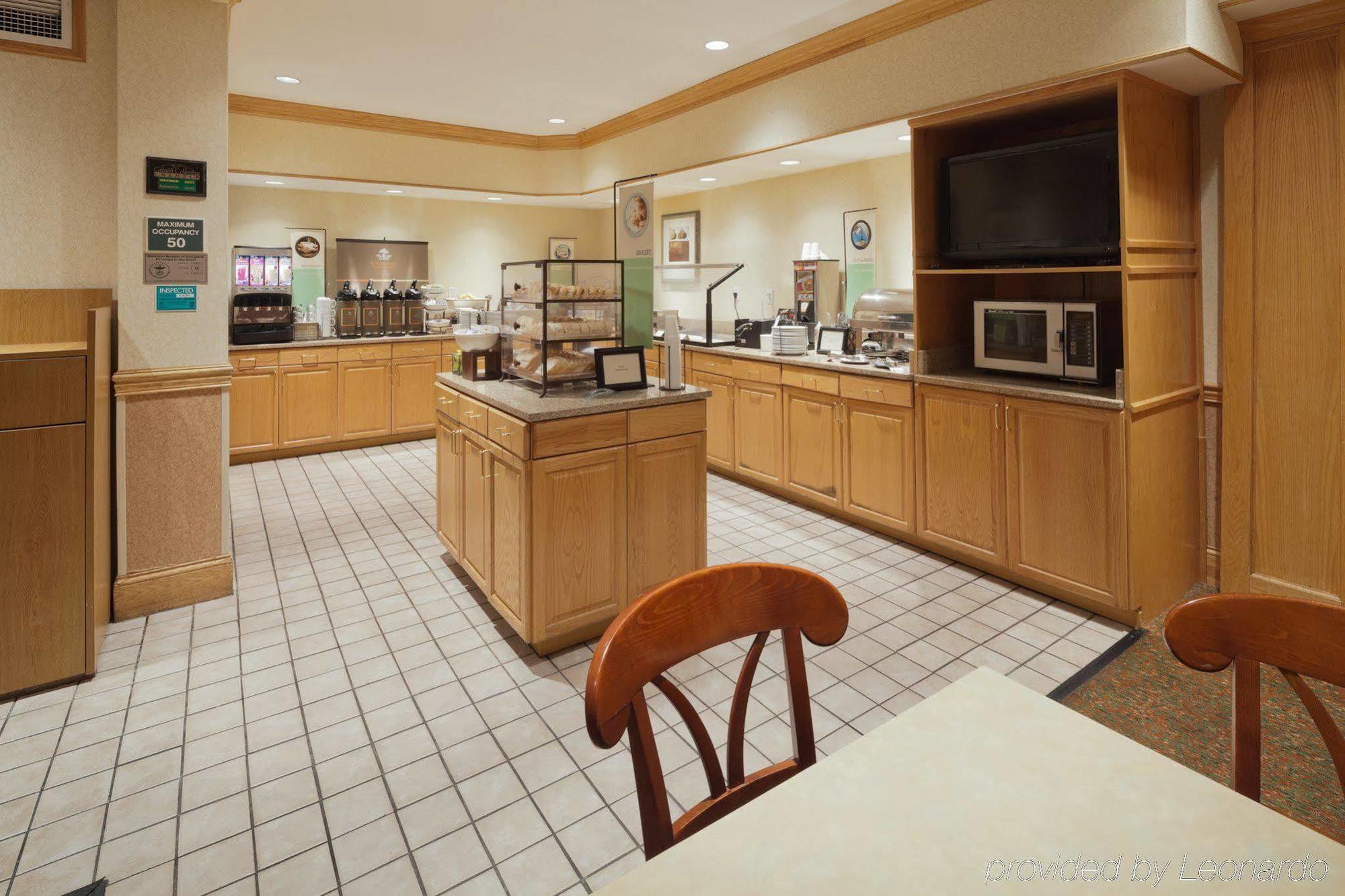 Holiday Inn Express & Suites - Columbus Airport East By Ihg Εστιατόριο φωτογραφία